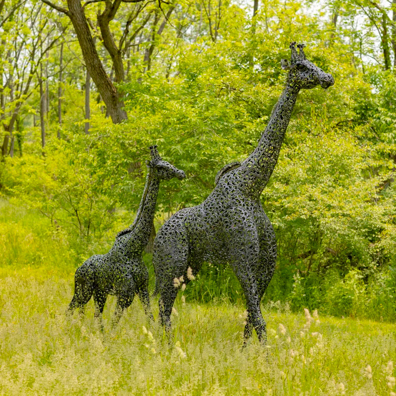Jaquelin Giraffe Metal Garden Statue