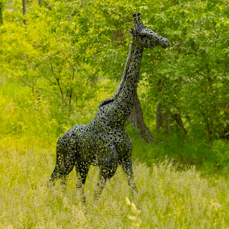 Jaquelin Giraffe Metal Garden Statue