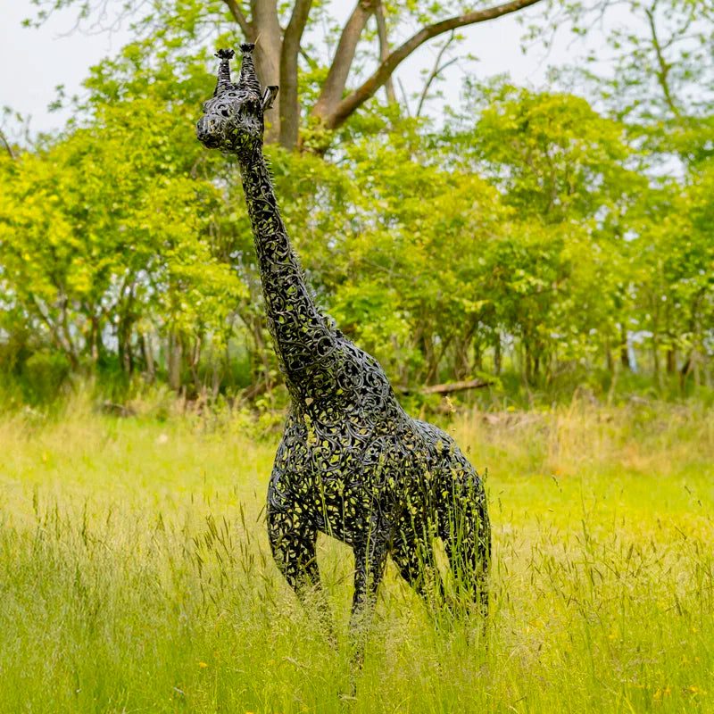 Jaquelin Giraffe Metal Garden Statue